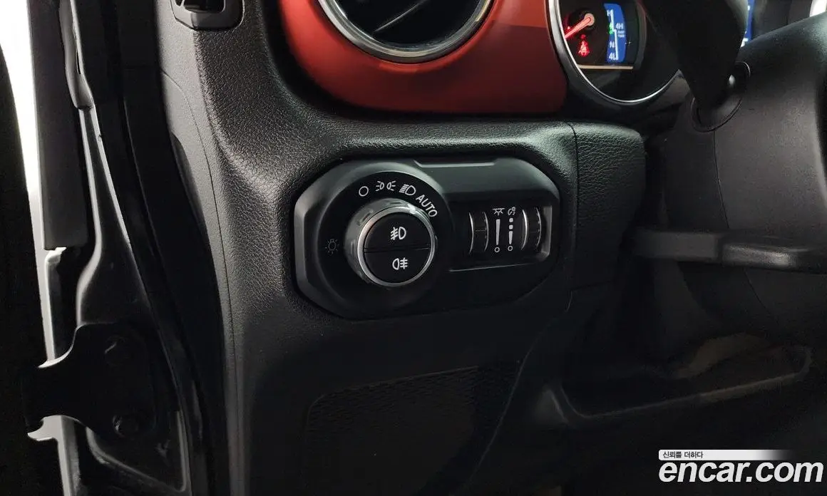 Jeep Wrangler 2020 2.0 автомат (гидро), фото 19 Jeep Wrangler 2020 2.0 автомат (гидро), фото 19