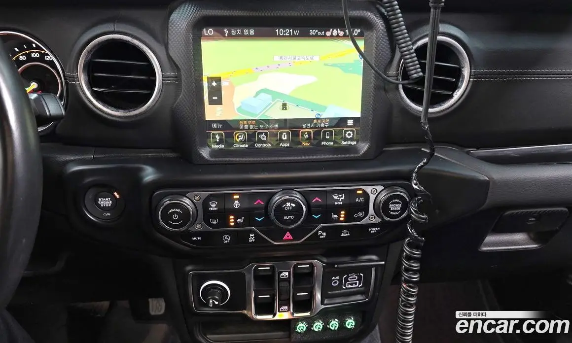 Jeep Wrangler 2021 2.0 автомат (гидро), фото 19 Jeep Wrangler 2021 2.0 автомат (гидро), фото 19