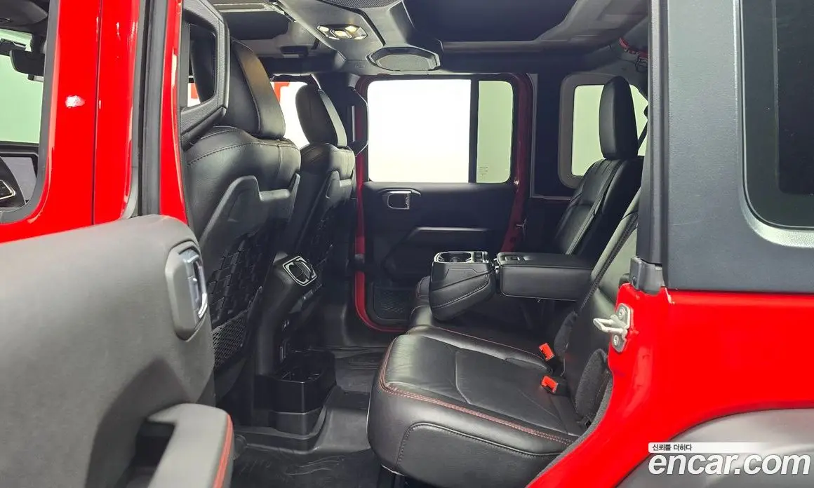 Jeep Wrangler 2021 2.0 автомат (гидро), фото 18 Jeep Wrangler 2021 2.0 автомат (гидро), фото 18