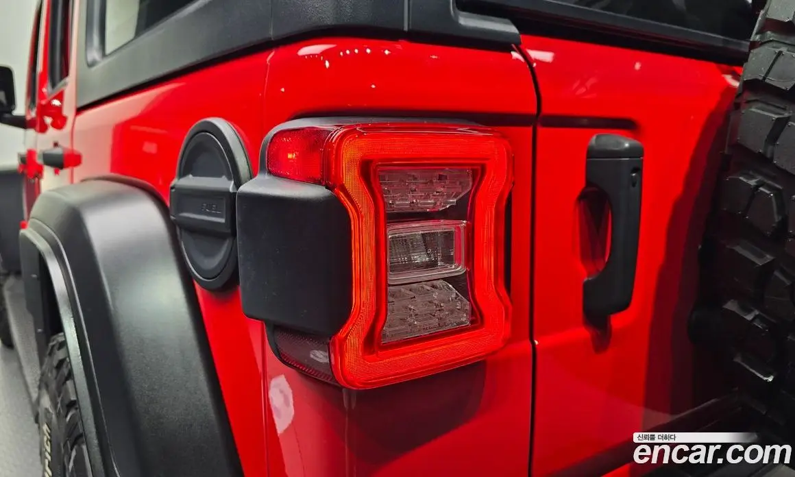 Jeep Wrangler 2021 2.0 автомат (гидро), фото 9 Jeep Wrangler 2021 2.0 автомат (гидро), фото 9
