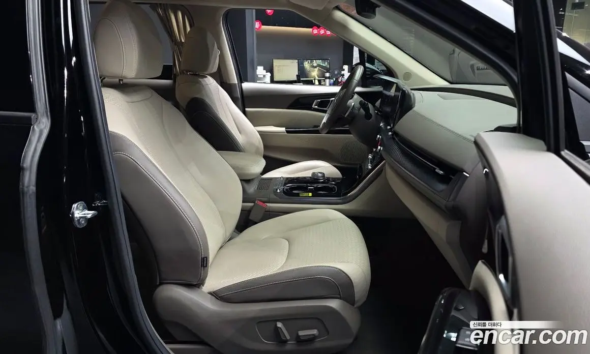 Kia Carnival 2021 3.5 автомат (гидро), фото 17 Kia Carnival 2021 3.5 автомат (гидро), фото 17