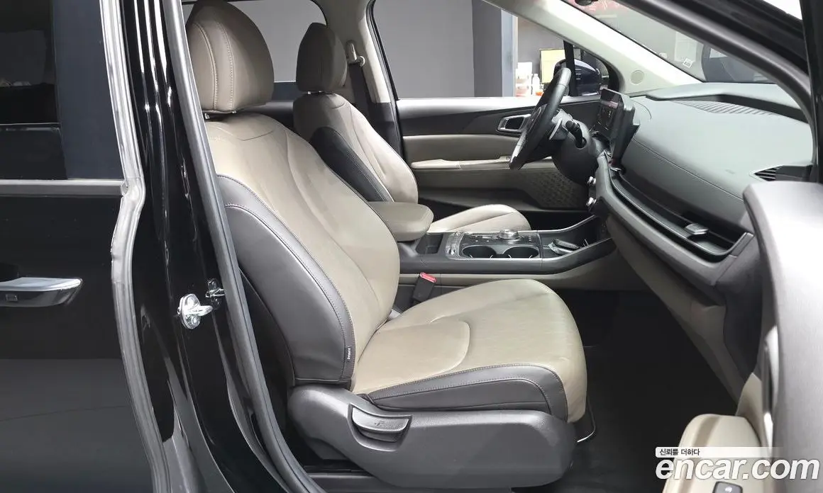 Kia Carnival 2024 2.2 автомат (гидро), фото 17 Kia Carnival 2024 2.2 автомат (гидро), фото 17