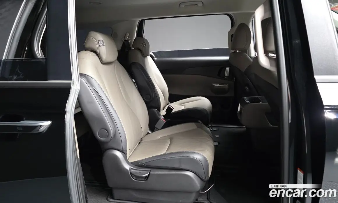 Kia Carnival 2024 2.2 автомат (гидро), фото 18 Kia Carnival 2024 2.2 автомат (гидро), фото 18