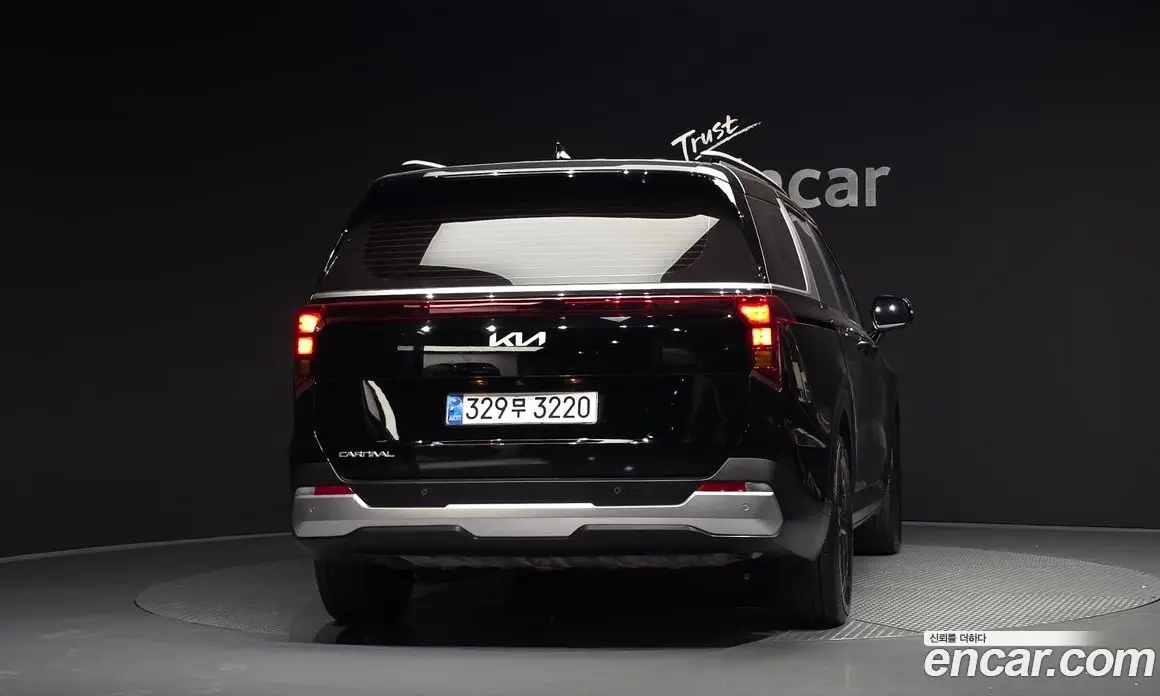 Kia Carnival 2024 2.2 автомат (гидро), фото 4 Kia Carnival 2024 2.2 автомат (гидро), фото 4