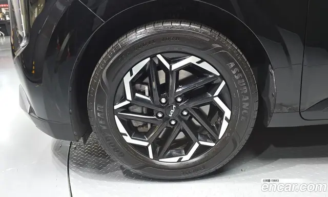Kia Carnival 2024 2.2 автомат (гидро), миниатюра 5 Kia Carnival 2024 2.2 автомат (гидро), миниатюра 5