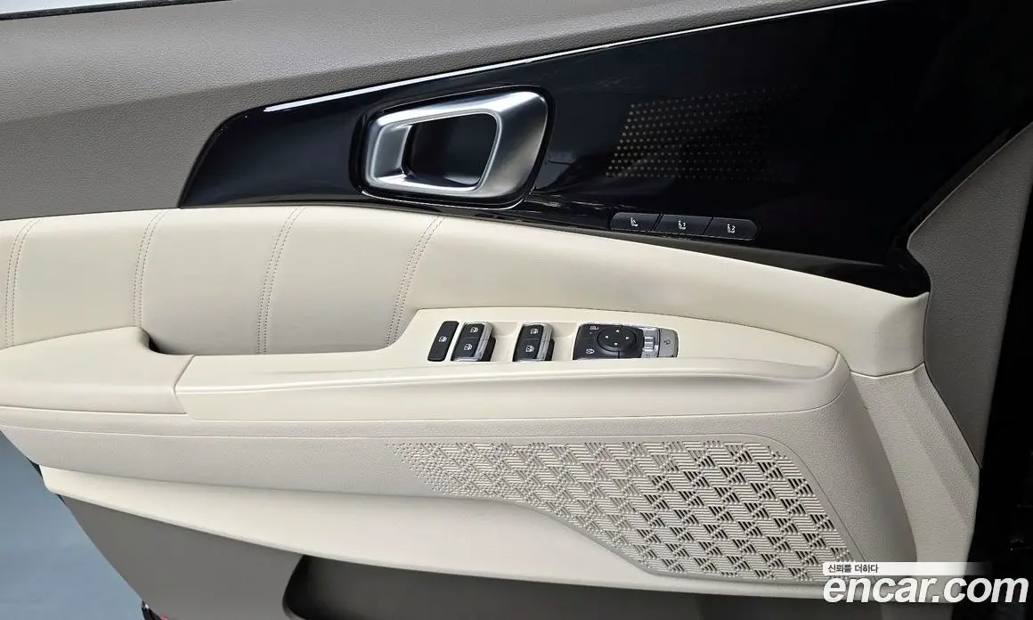 Kia Carnival 2025 2.2 автомат (гидро), фото 13 Kia Carnival 2025 2.2 автомат (гидро), фото 13