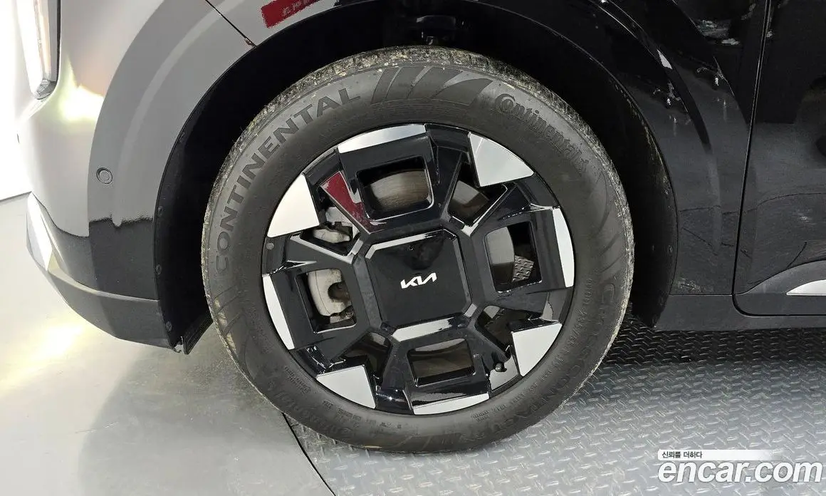 Kia Carnival 2025 2.2 автомат (гидро), фото 18 Kia Carnival 2025 2.2 автомат (гидро), фото 18