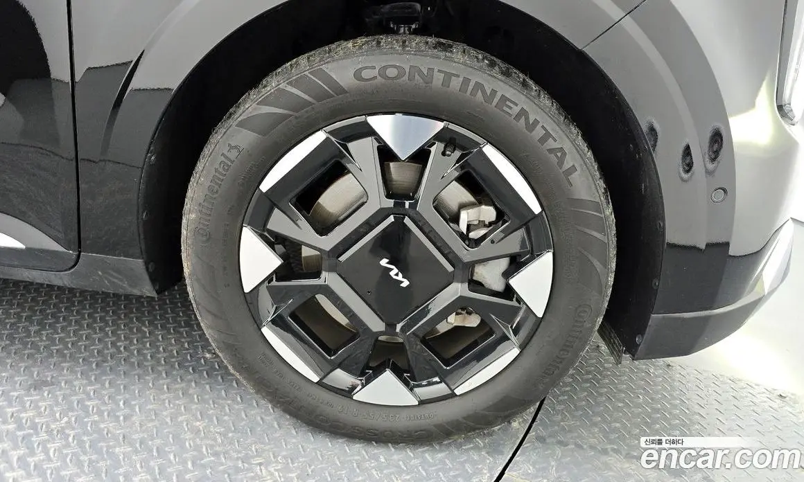 Kia Carnival 2025 2.2 автомат (гидро), фото 7 Kia Carnival 2025 2.2 автомат (гидро), фото 7
