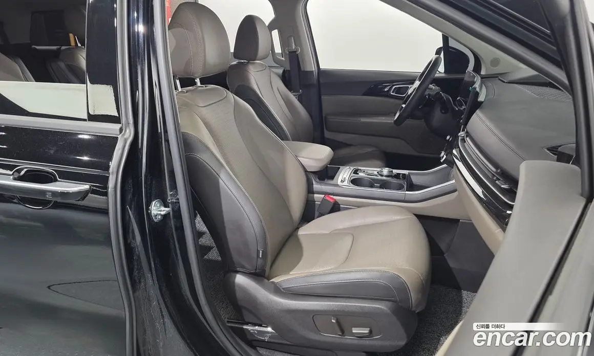Kia Carnival 2025 3.5 автомат (гидро), фото 16