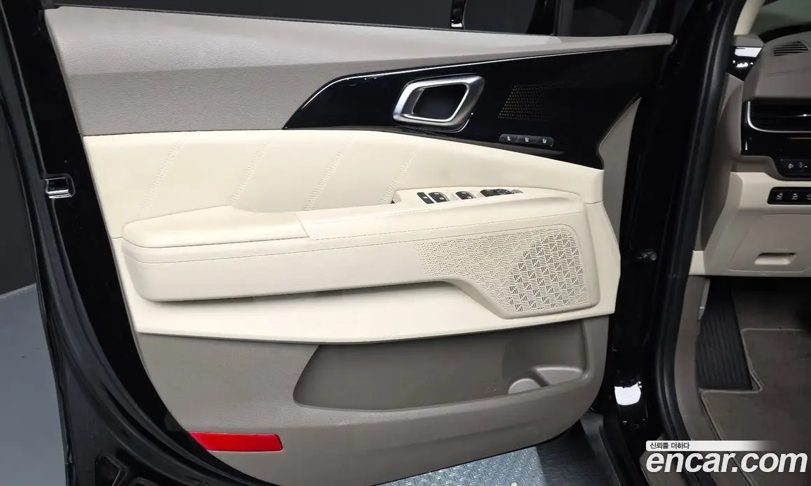 Kia Carnival 2025 2.2 автомат (гидро), фото 14 Kia Carnival 2025 2.2 автомат (гидро), фото 14