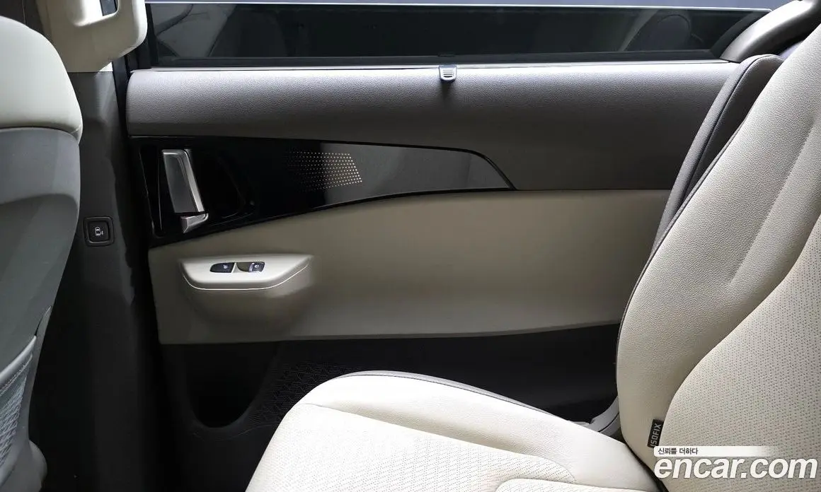 Kia Carnival 2025 2.2 автомат (гидро), фото 15 Kia Carnival 2025 2.2 автомат (гидро), фото 15