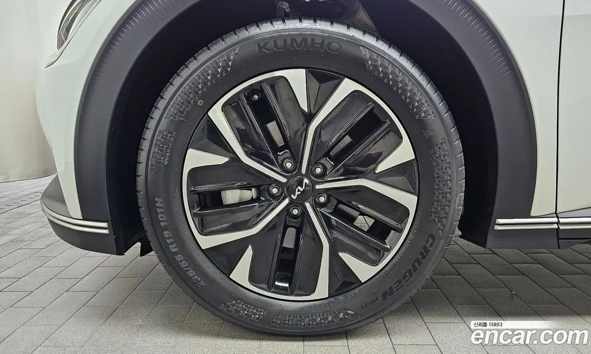 Kia EV6 2021 0.1 автомат (гидро), фото 4