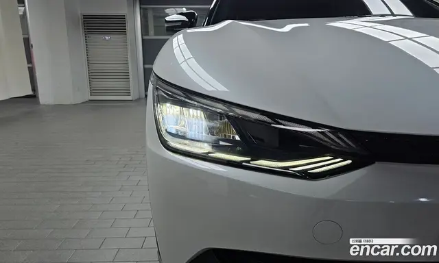 Kia EV6 2021 0.1 автомат (гидро), миниатюра 7