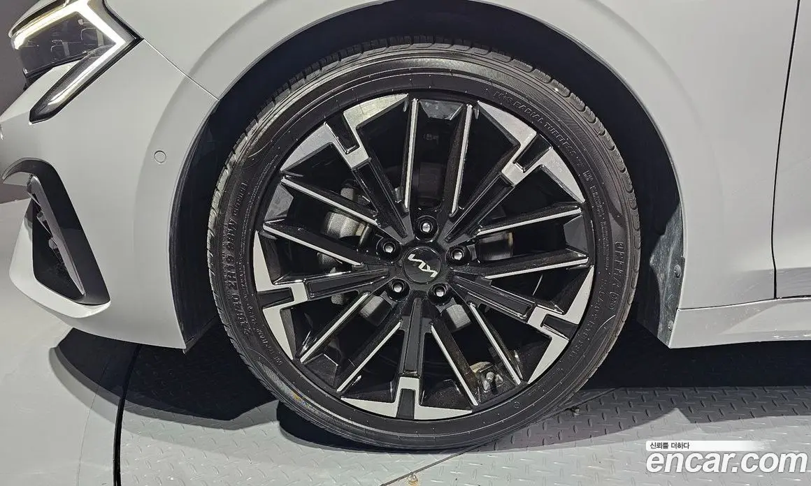 Kia K5 (Optima) 2023 1.6 автомат (гидро), фото 5 Kia K5 (Optima) 2023 1.6 автомат (гидро), фото 5