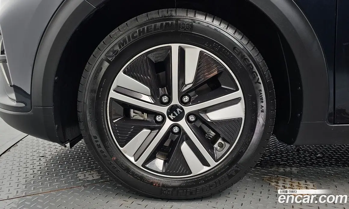 Kia Niro 2020 1.6 автомат (гидро), фото 5
