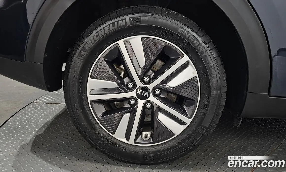 Kia Niro 2020 1.6 автомат (гидро), фото 7