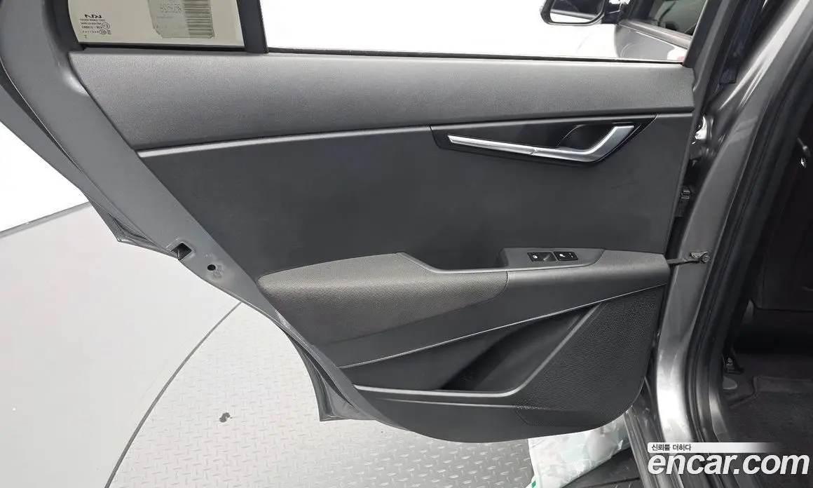 Kia Niro 2023 0.2 автомат (гидро), фото 15