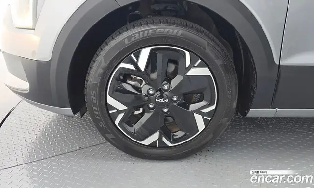 Kia Niro 2023 0.2 автомат (гидро), миниатюра 5