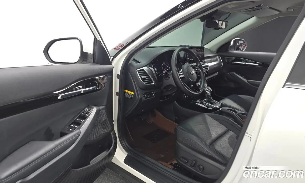 Kia Seltos 2020 1.6 автомат (гидро), фото 13