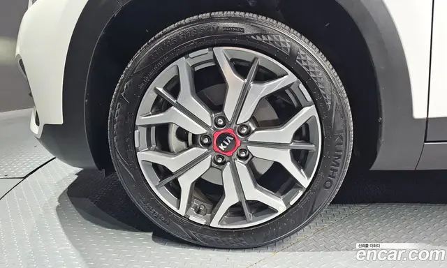 Kia Seltos 2021 1.6 автомат (гидро), миниатюра 5