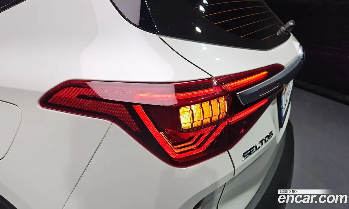 Kia Seltos 2021 1.6 автомат (гидро), фото 9