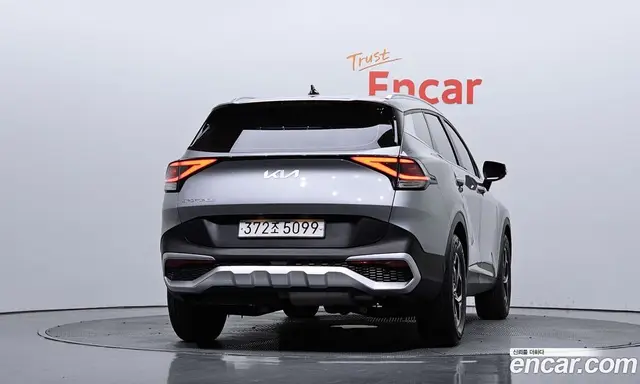 Kia Sportage 2023 2.0 автомат (гидро), миниатюра 4