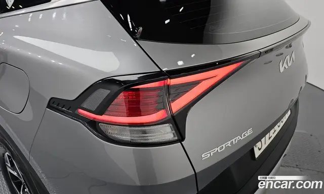 Kia Sportage 2023 2.0 автомат (гидро), миниатюра 9