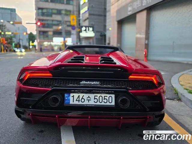 Lamborghini Huracan 2023 5.2 автомат (робот), миниатюра 5 Lamborghini Huracan 2023 5.2 автомат (робот), миниатюра 5