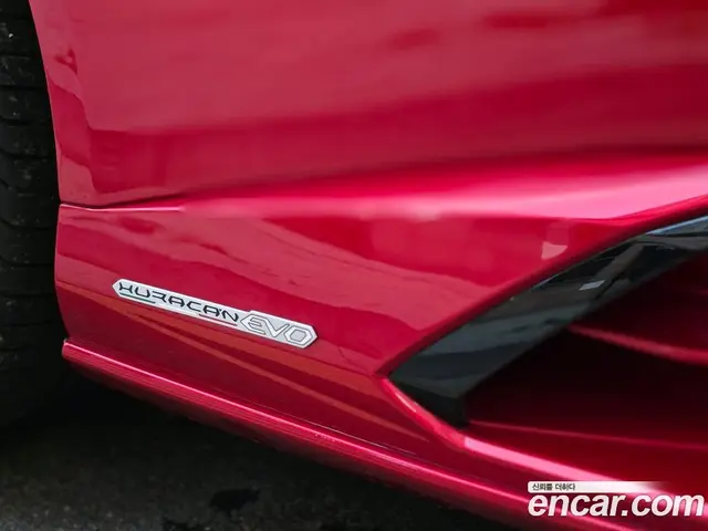 Lamborghini Huracan 2023 5.2 автомат (робот), миниатюра 9 Lamborghini Huracan 2023 5.2 автомат (робот), миниатюра 9