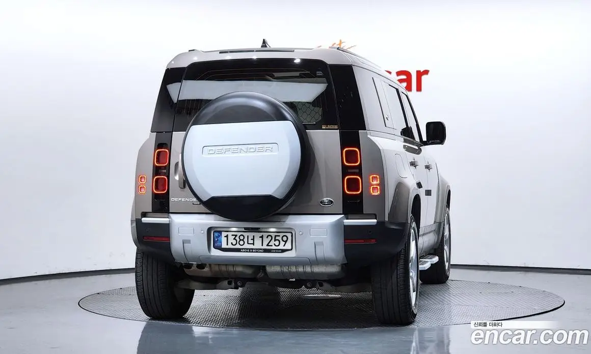 Land Rover Defender 2022 3.0 автомат (гидро), фото 4 Land Rover Defender 2022 3.0 автомат (гидро), фото 4