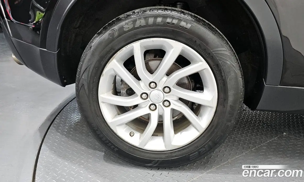 Land Rover Discovery Sport 2017 2.0 автомат (гидро), фото 5