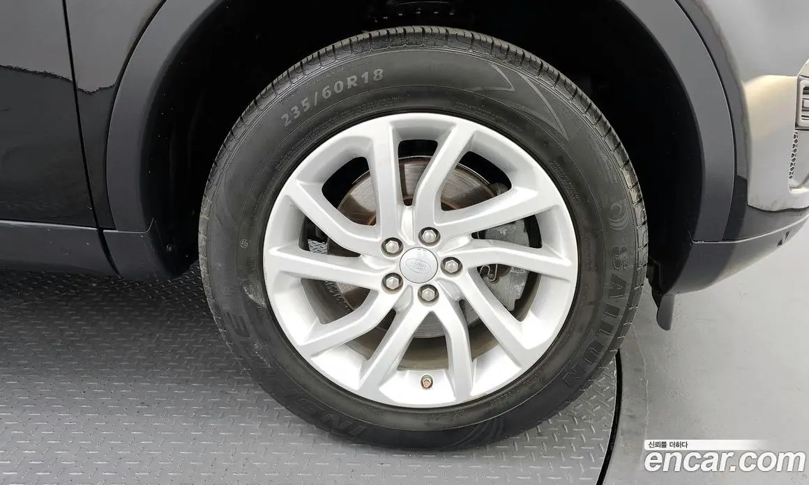 Land Rover Discovery Sport 2017 2.0 автомат (гидро), фото 7