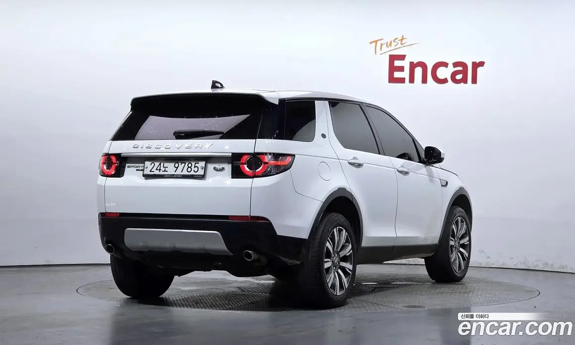 Land Rover Discovery Sport 2017 2.0 автомат (гидро), фото 2 Land Rover Discovery Sport 2017 2.0 автомат (гидро), фото 2