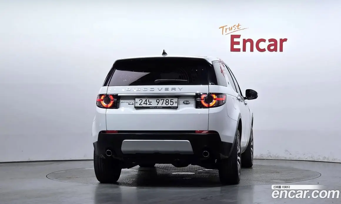 Land Rover Discovery Sport 2017 2.0 автомат (гидро), фото 4 Land Rover Discovery Sport 2017 2.0 автомат (гидро), фото 4