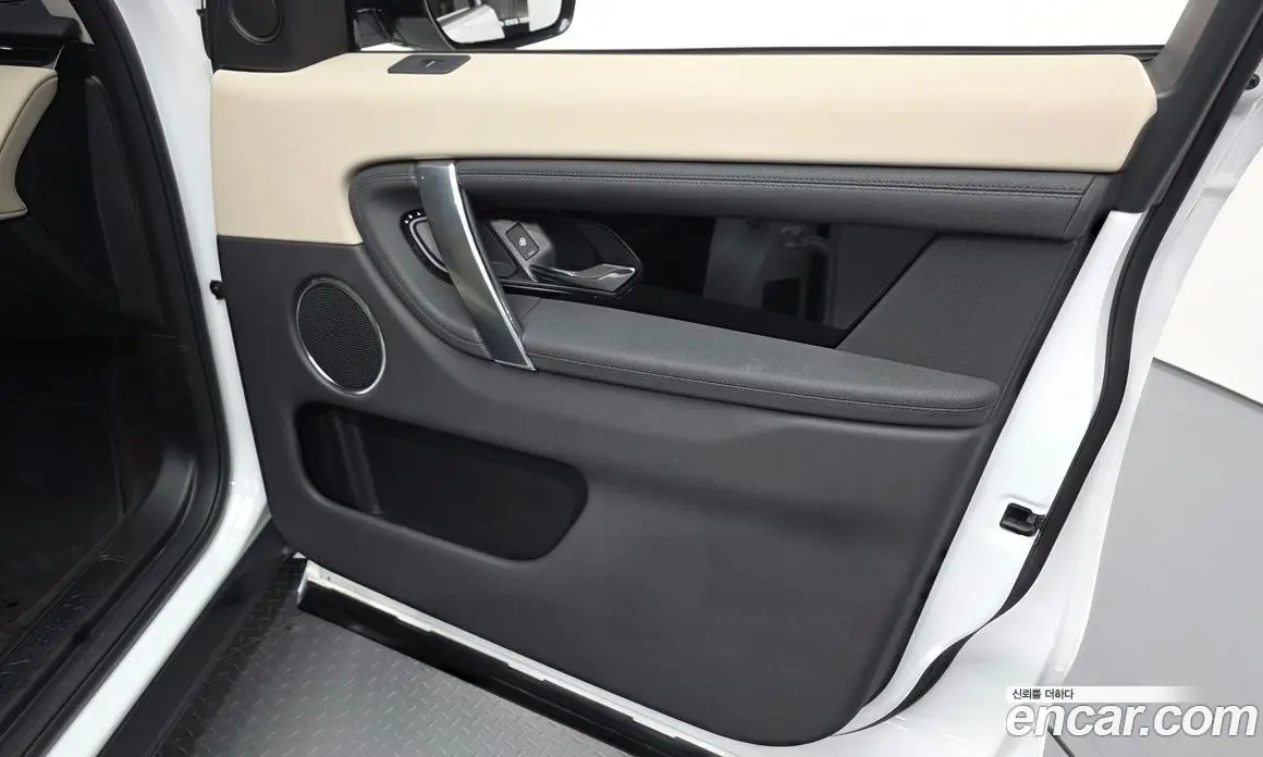 Land Rover Discovery Sport 2025 2.0 автомат (гидро), фото 14