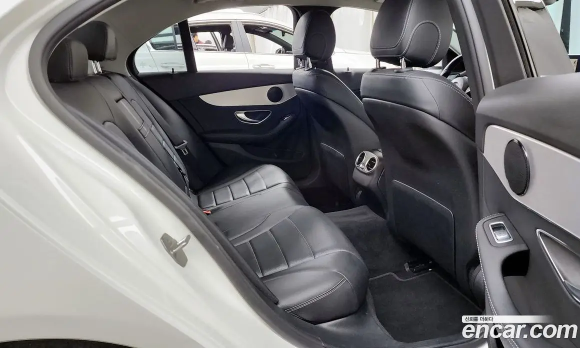 Mercedes-Benz C-Class 2018 2.0 автомат (гидро), фото 18