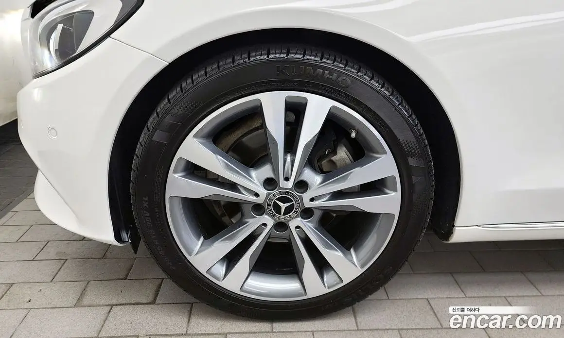 Mercedes-Benz C-Class 2018 2.0 автомат (гидро), фото 5