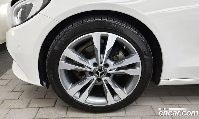 Mercedes-Benz C-Class 2018 2.0 автомат (гидро), миниатюра 5