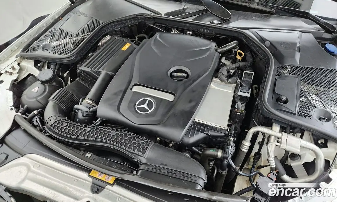Mercedes-Benz C-Class 2018 2.0 автомат (гидро), фото 6