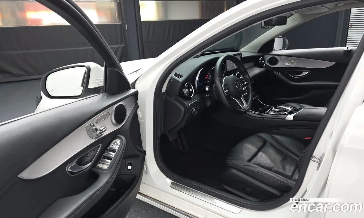 Mercedes-Benz C-Class 2020 2.0 автомат (гидро), фото 13