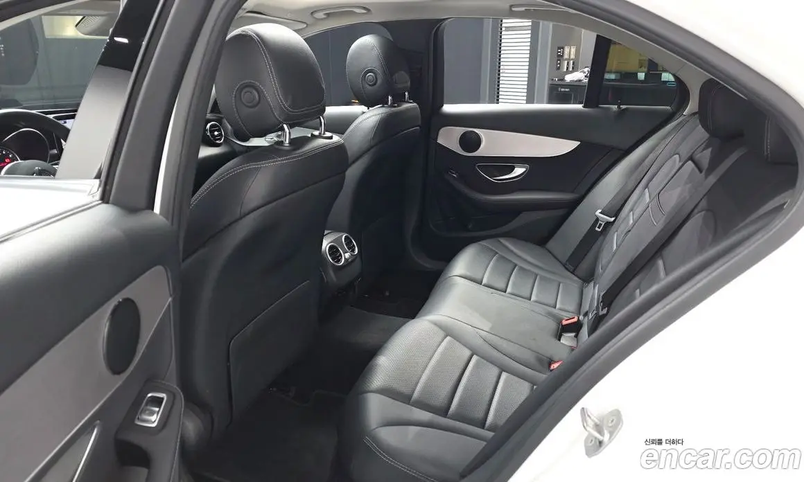 Mercedes-Benz C-Class 2020 2.0 автомат (гидро), фото 16
