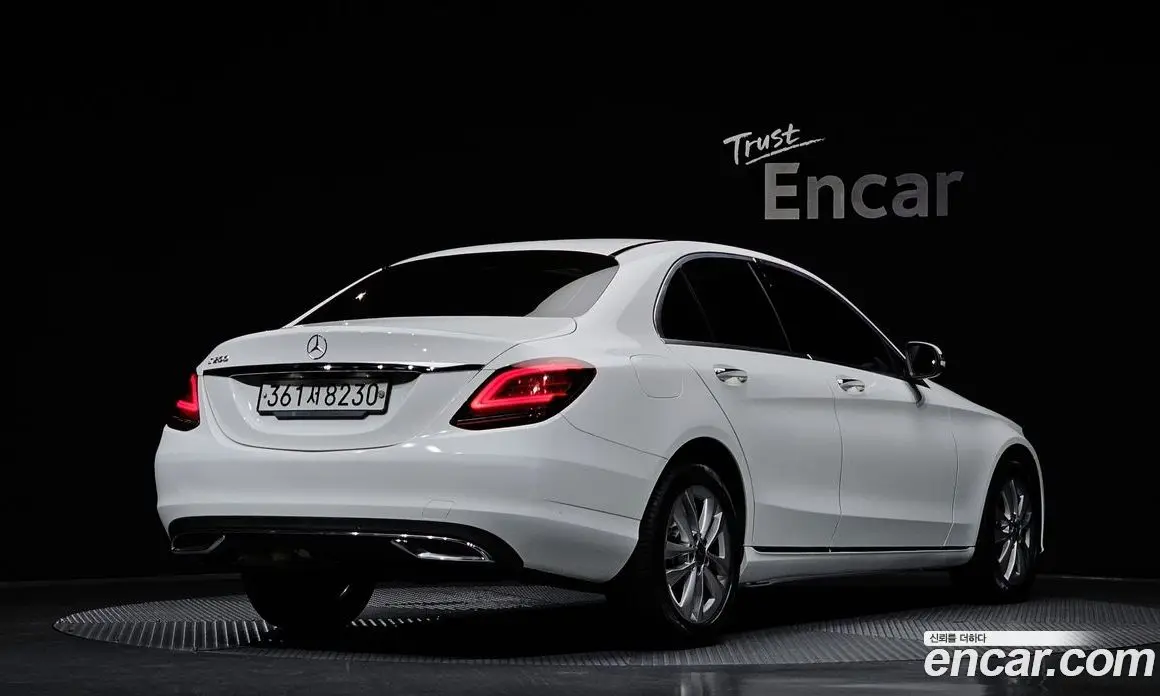 Mercedes-Benz C-Class 2020 2.0 автомат (гидро), фото 2 Mercedes-Benz C-Class 2020 2.0 автомат (гидро), фото 2