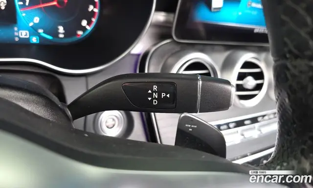 Mercedes-Benz C-Class 2021 2.0 автомат (гидро), миниатюра 12