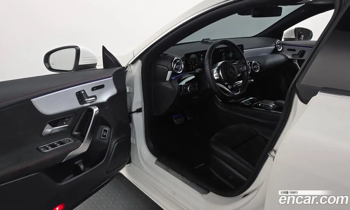 Mercedes-Benz CLA-Class 2021 2.0 автомат (гидро), фото 13