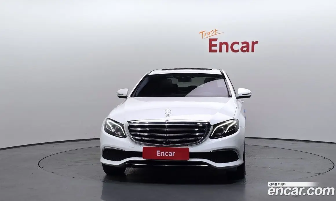 Mercedes-Benz E-Class 2018 1.9 автомат (гидро), фото 3