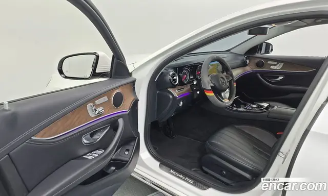 Mercedes-Benz E-Class 2018 1.9 автомат (гидро), миниатюра 10