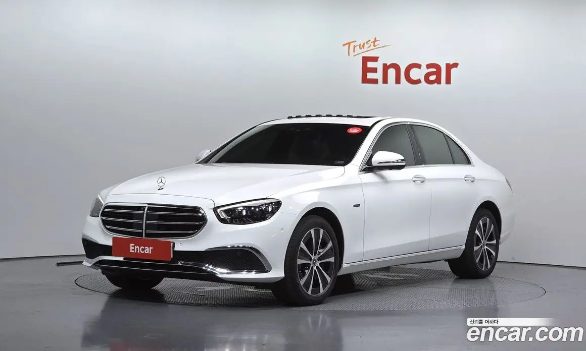 Mercedes-Benz E-Class 2021 2.0 автомат (гидро), фото 1 Mercedes-Benz E-Class 2021 2.0 автомат (гидро), фото 1