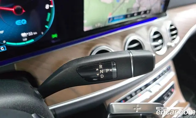 Mercedes-Benz E-Class 2021 2.0 автомат (гидро), миниатюра 12