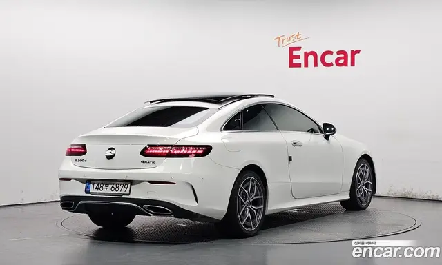 Mercedes-Benz E-Class, 2022, 86 903 км