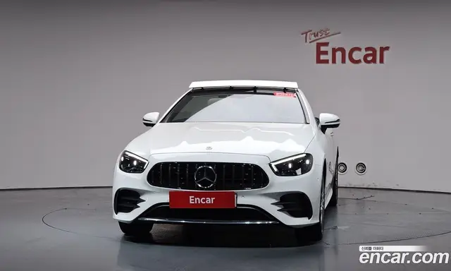 Mercedes-Benz E-Class 2023 3.0 автомат (гидро), миниатюра 2